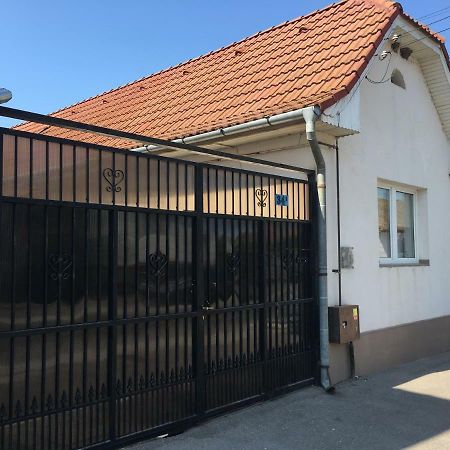 Brick Airport Apartamento Cristian  Exterior foto