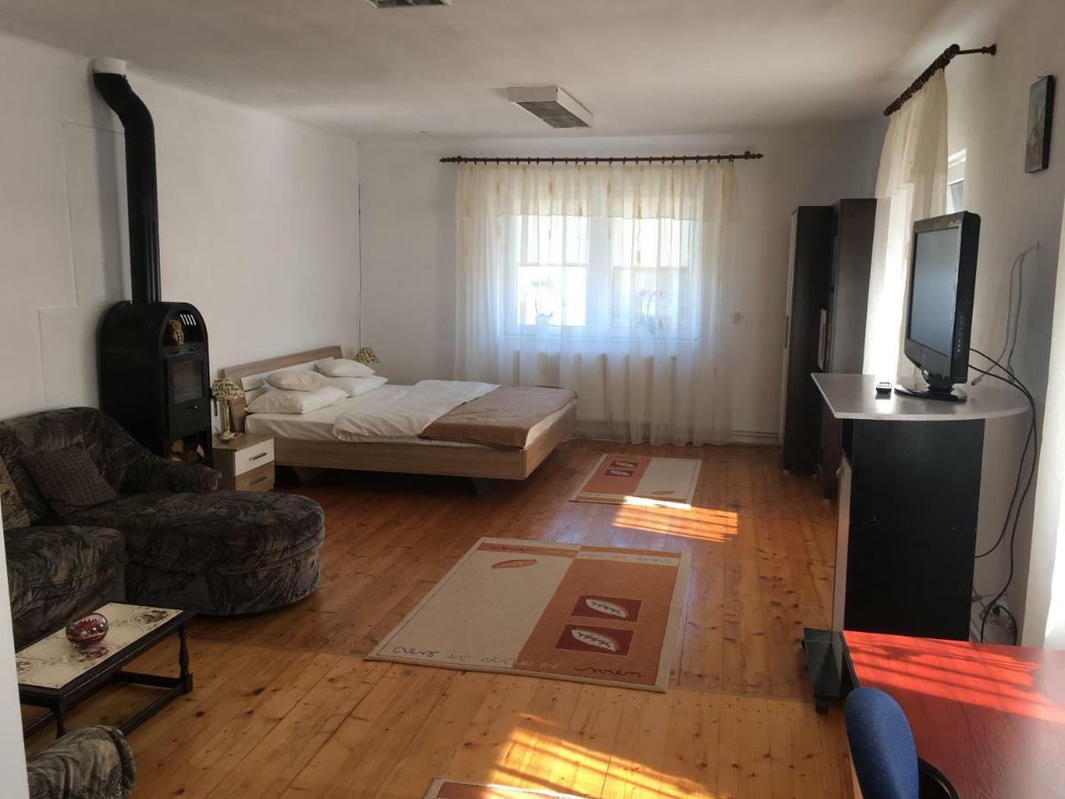 Brick Airport Apartamento Cristian  Exterior foto